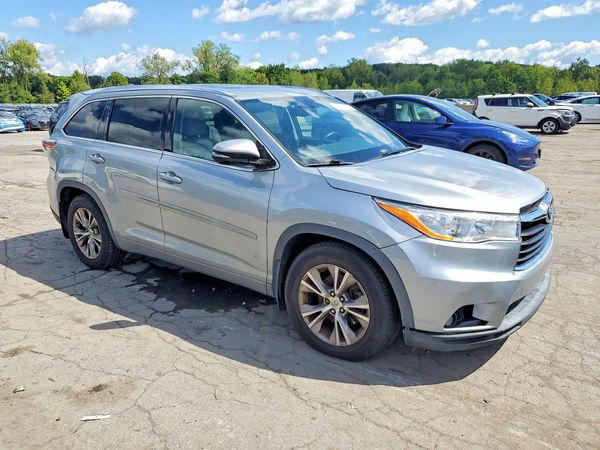 2015 TOYOTA HIGHLANDER