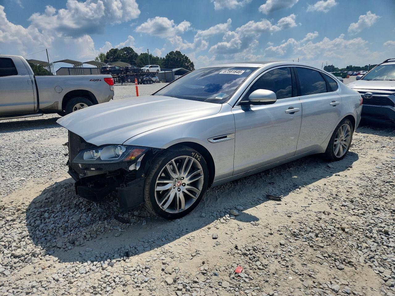 2017 JAGUAR XF