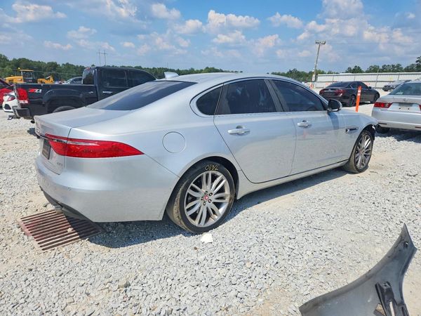 2017 JAGUAR XF