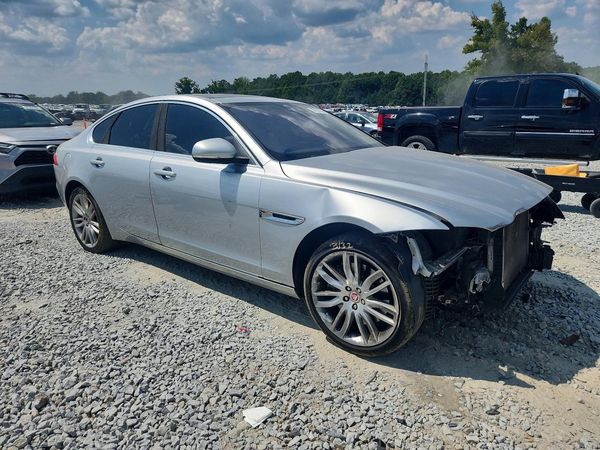 2017 JAGUAR XF