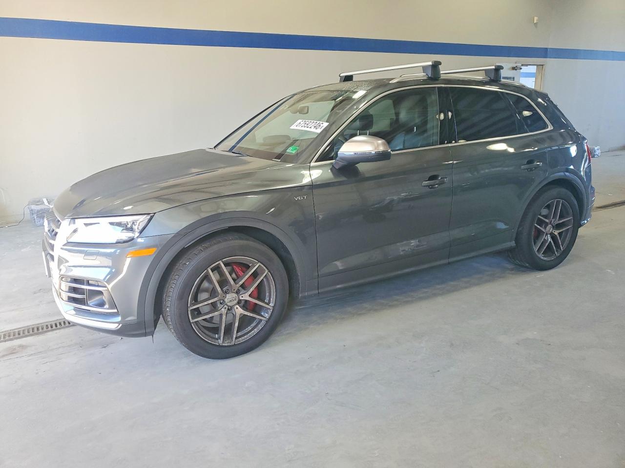 2018 AUDI SQ5 quattro Prestige — Front 3/4