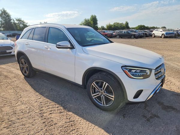 2020 MERCEDES-BENZ GLC GLC300 — Passenger 3/4