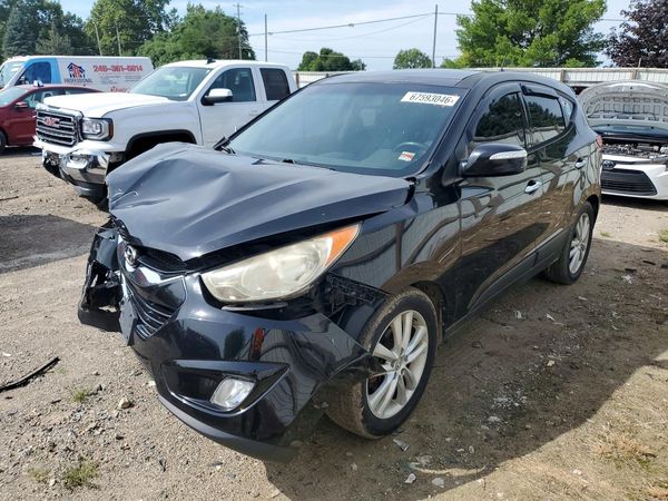 2013 HYUNDAI TUCSON — DSFA — Front 3/4