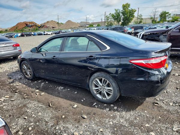 2015 TOYOTA CAMRY