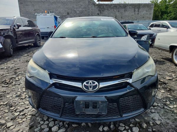 2015 TOYOTA CAMRY