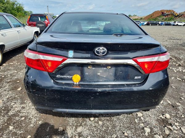 2015 TOYOTA CAMRY