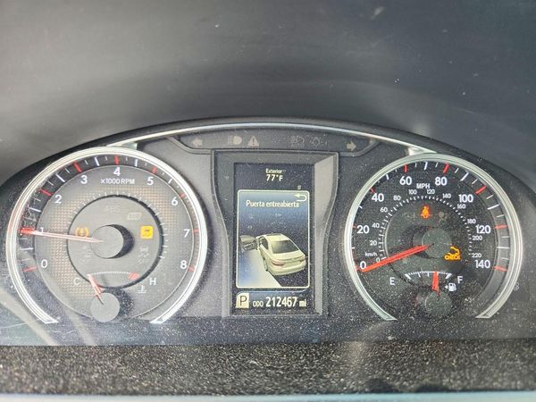 2015 TOYOTA CAMRY