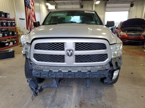 2013 RAM 1500 ST