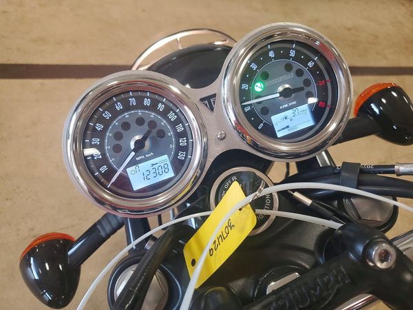 2022 TRIUMPH MOTORCYCLE BONNEVILLE