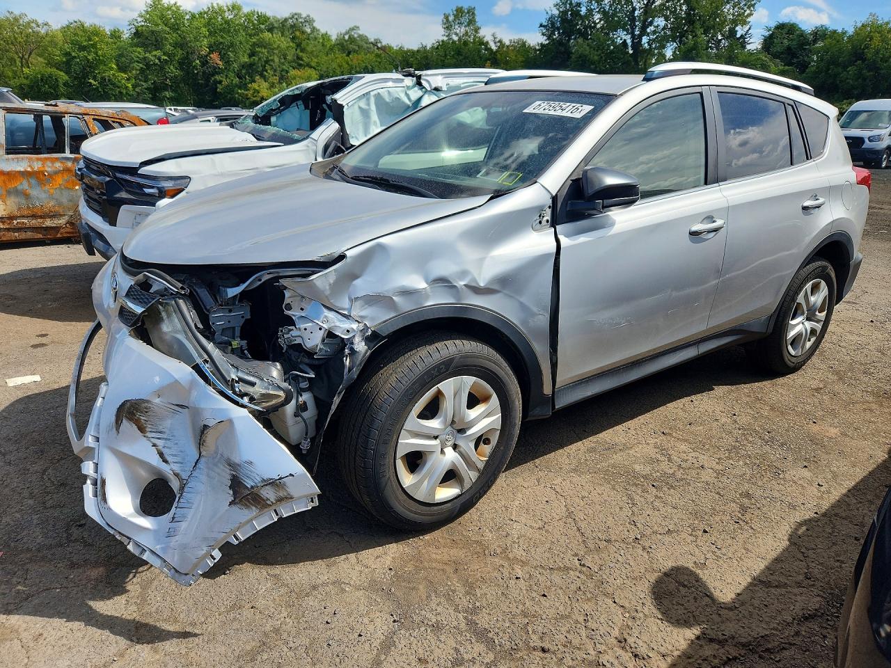 2013 TOYOTA RAV4 Standard — Front 3/4