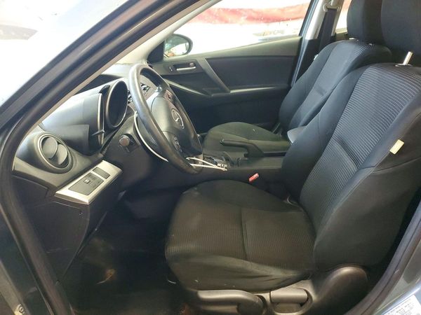 2013 MAZDA 3