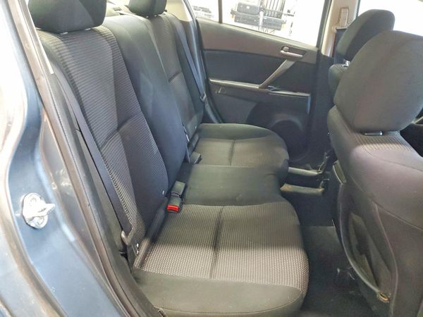 2013 MAZDA 3