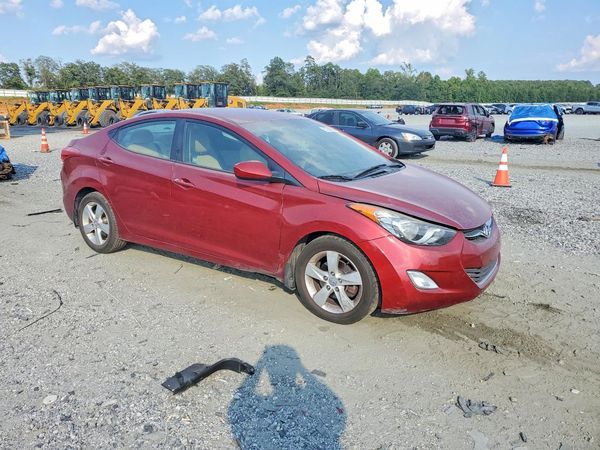 2013 HYUNDAI ELANTRA