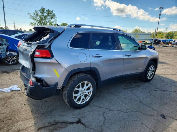 2014 JEEP CHEROKEE LATITUDE 4X4