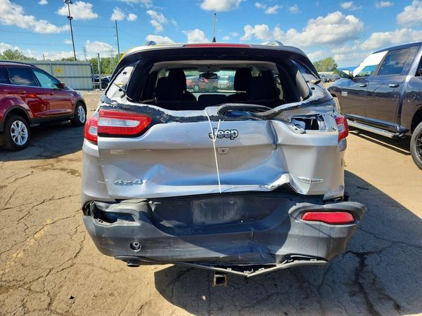 2014 JEEP CHEROKEE LATITUDE 4X4