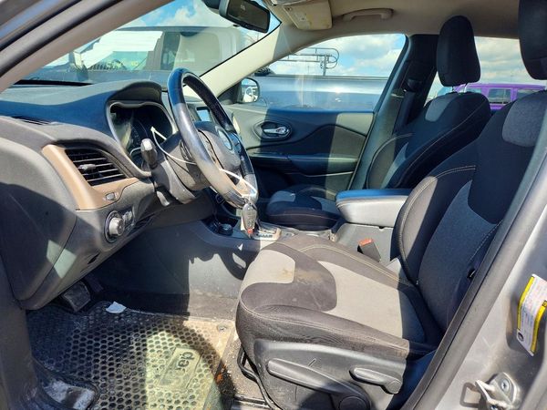 2014 JEEP CHEROKEE LATITUDE 4X4