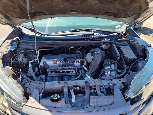 2013 HONDA CRV LX — Engine bay