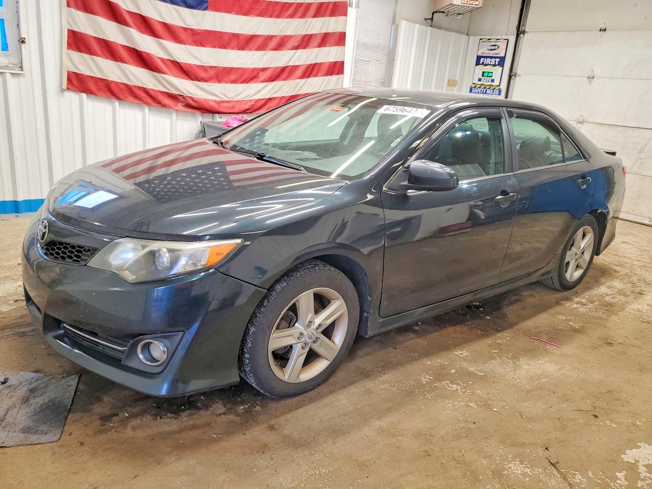 2012 TOYOTA CAMRY