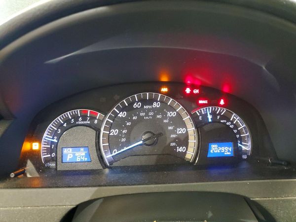 2012 TOYOTA CAMRY
