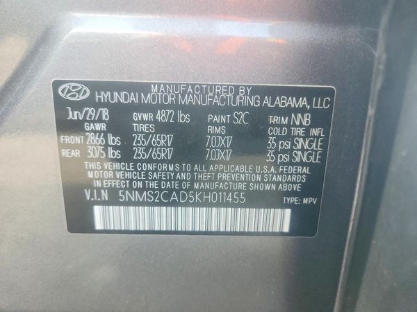 2019 HYUNDAI SANTA FE SE