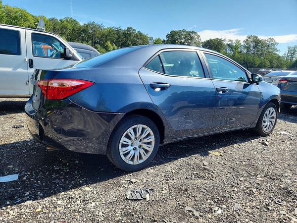 2017 TOYOTA COROLLA