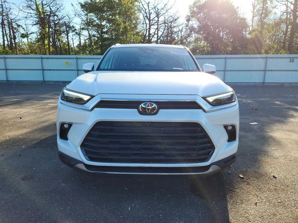 2026 TOYOTA GRAND HIGHLANDER