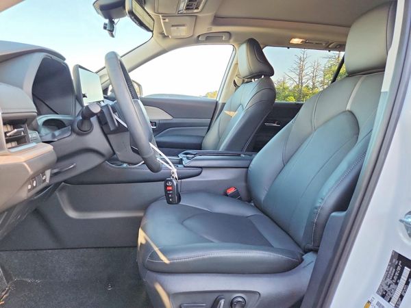 2026 TOYOTA GRAND HIGHLANDER