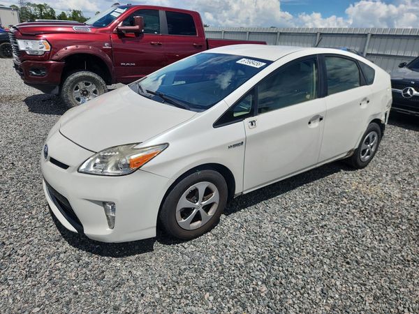 2014 TOYOTA PRIUS