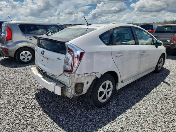 2014 TOYOTA PRIUS