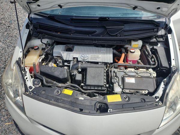 2014 TOYOTA PRIUS