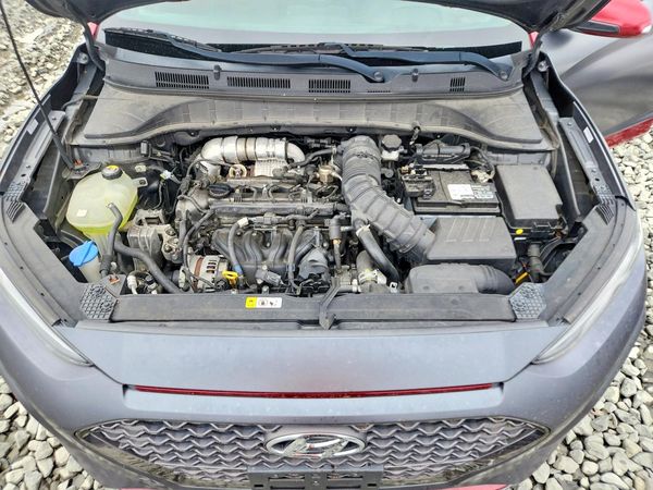 2019 HYUNDAI KONA Ultimate — Engine bay