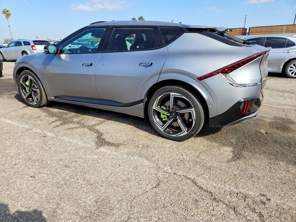 2024 KIA EV6