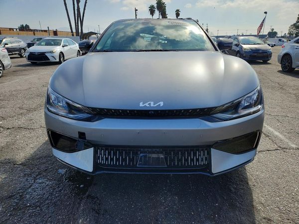 2024 KIA EV6