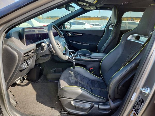 2024 KIA EV6