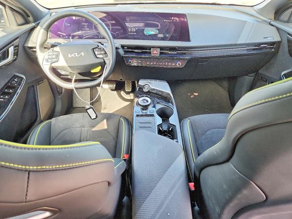 2024 KIA EV6