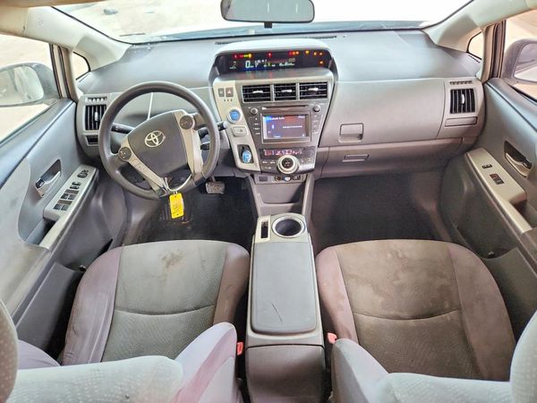2013 TOYOTA PRIUS V TW — CKPT