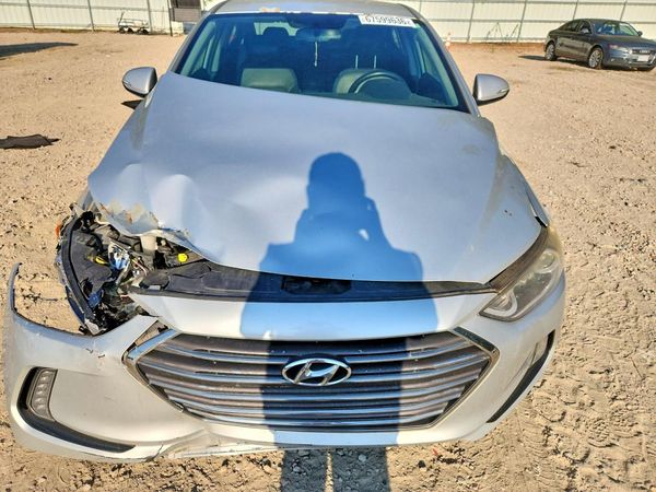 2017 HYUNDAI ELANTRA