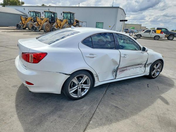 2013 LEXUS IS
