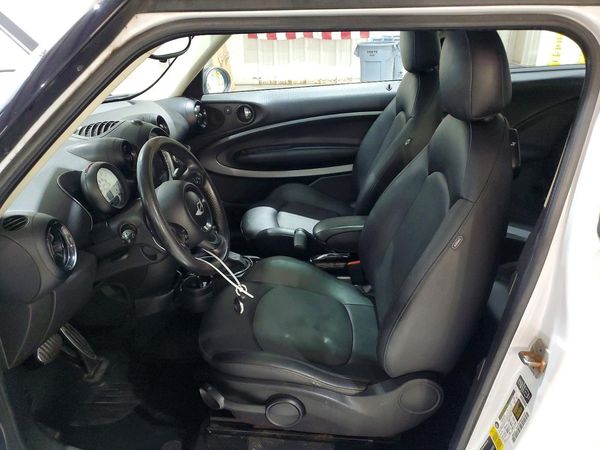 2014 MINI COOPER — DENT