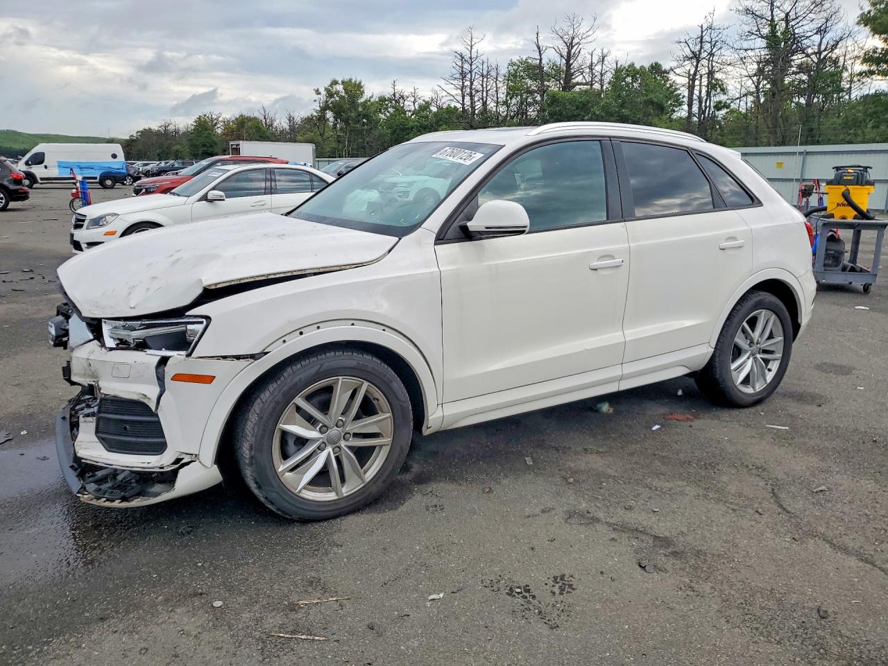 2017 AUDI Q3