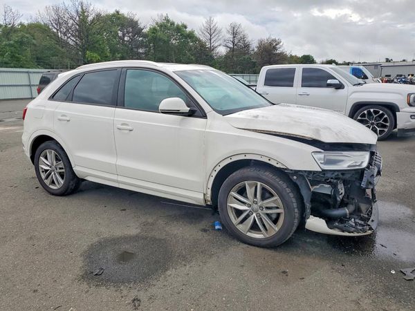 2017 AUDI Q3