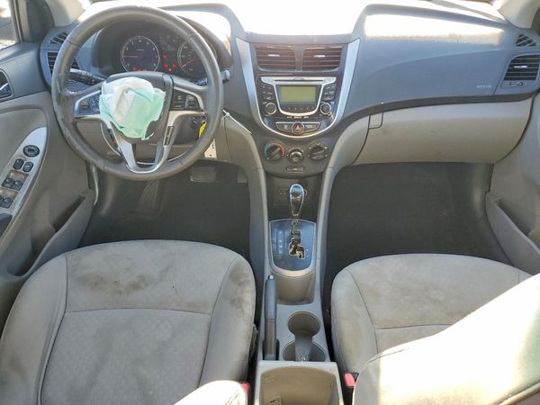 2012 HYUNDAI ACCENT GLS (Middle grade)