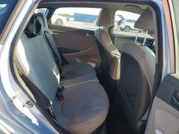 2012 HYUNDAI ACCENT GLS (Middle grade)