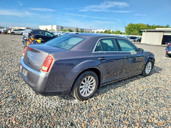 2013 CHRYSLER 300 Base/Limited