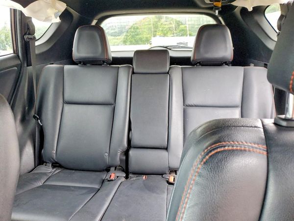2017 TOYOTA RAV4 SE