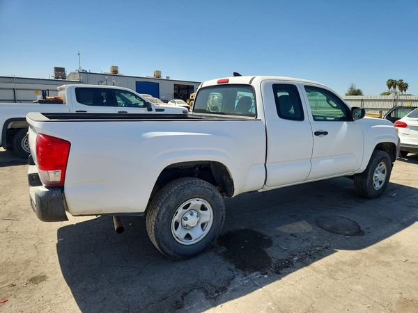 2016 TOYOTA TACOMA