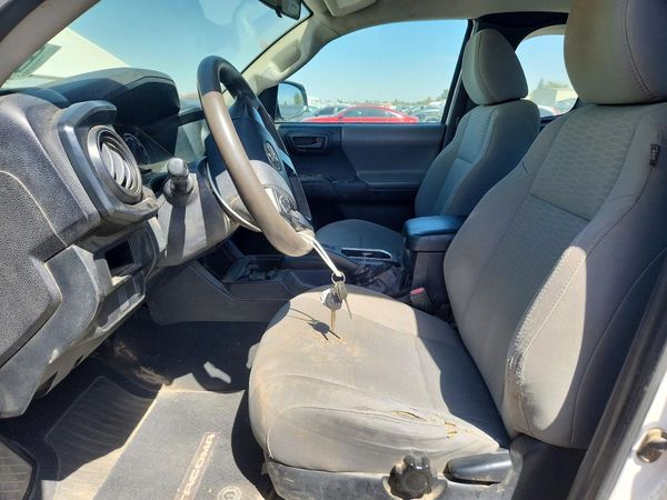 2016 TOYOTA TACOMA