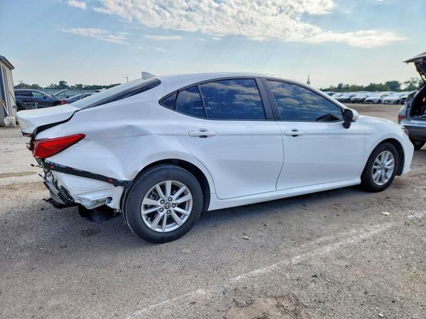 2025 TOYOTA CAMRY