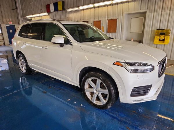 2023 VOLVO XC90 — Passenger 3/4