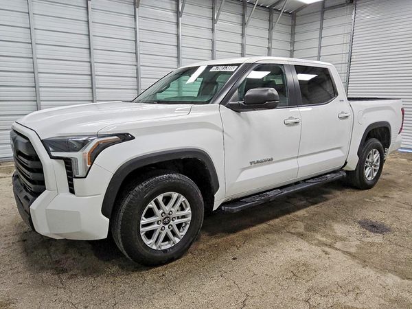 2025 TOYOTA TUNDRA — DSFA — Front 3/4